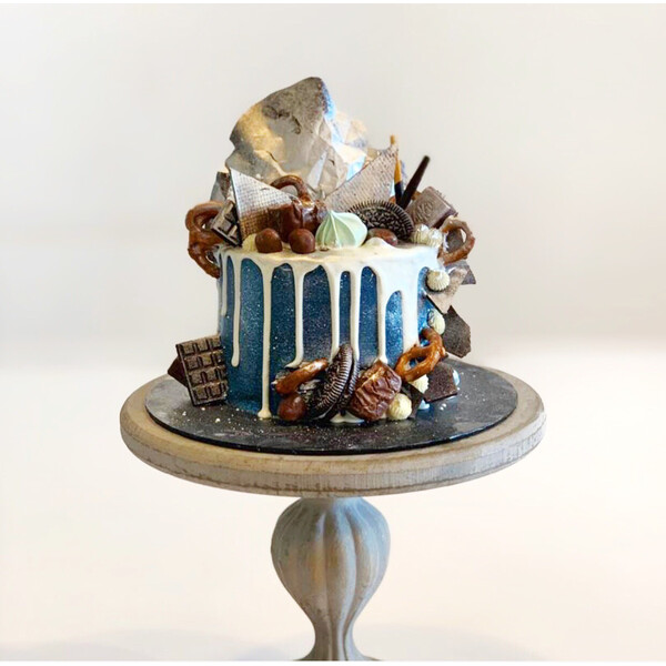 Darling Blue Galaxy Cake